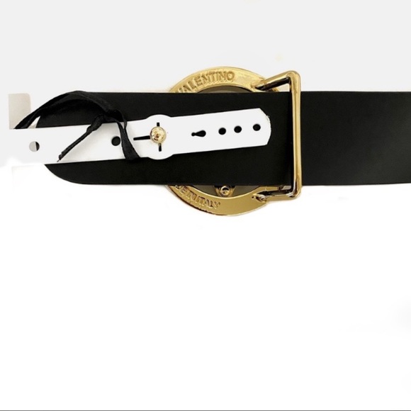 VALENTINO Giusy V-Logo Black Gold Buckle Leather
Belt NWT - Picture 7 of 9